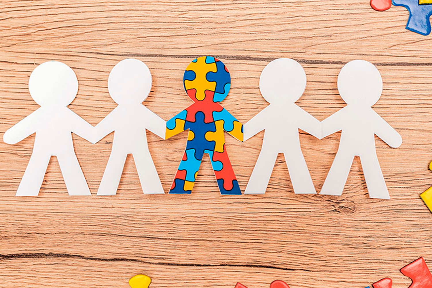 Explorando el Autismo: Estrategias de Apoyo para Familias del Taller de Luminis